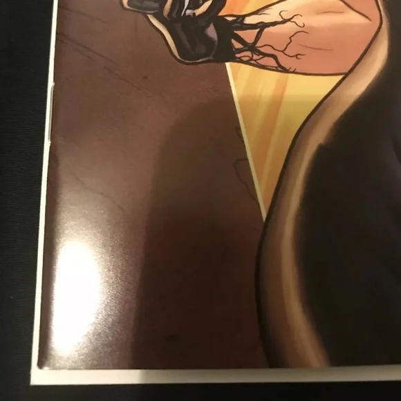 Marvel Venom 1 Virgin Joe Quinones Variant Comic NM Spider-man Carnage X Dc Lee - Picture 5 of 8